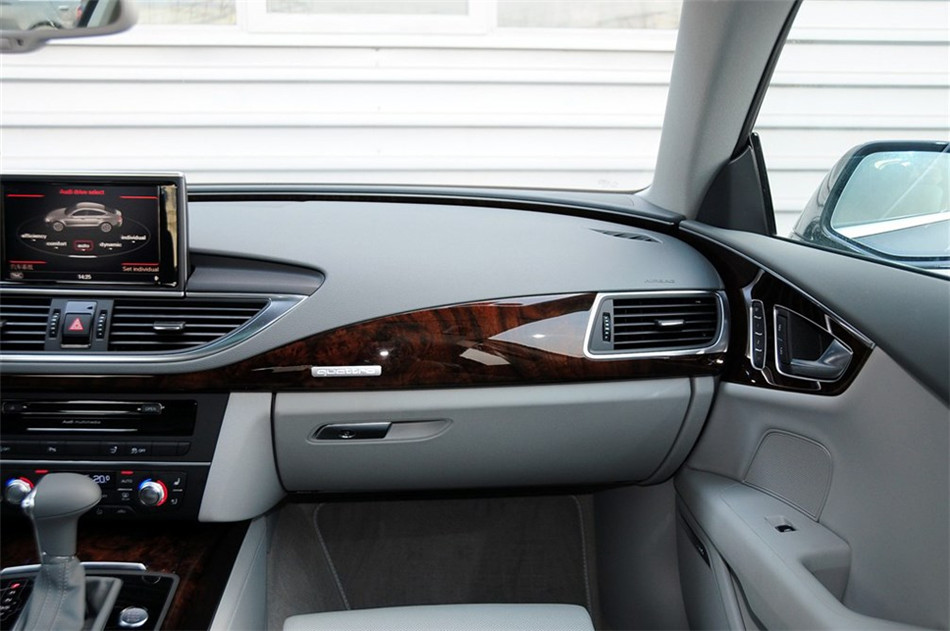 2013款 50 TFSI quattro豪华型 内饰