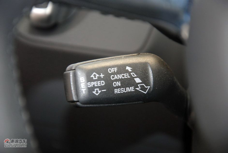 2011款奥迪R8 Spyder