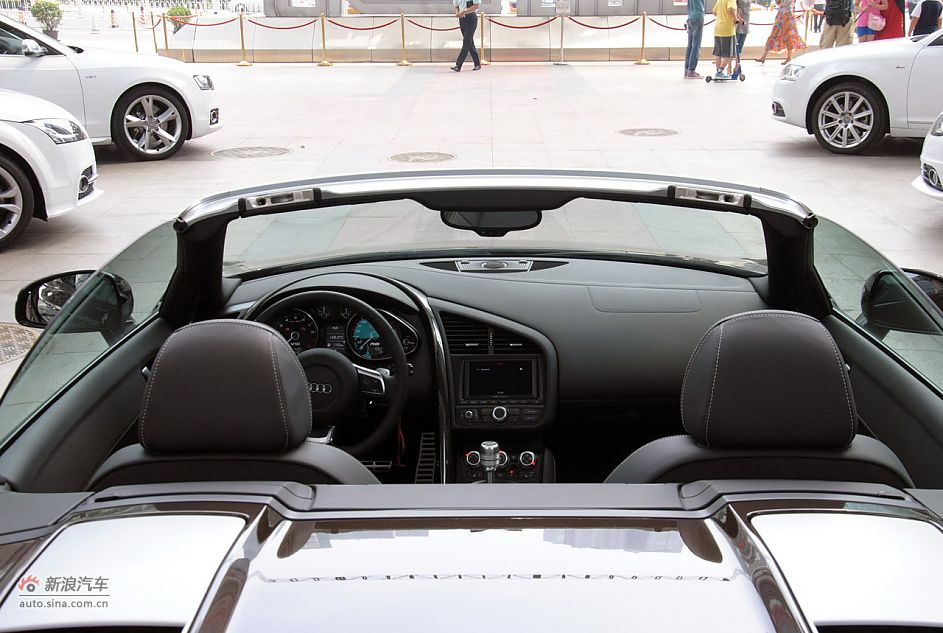 2011款奥迪R8 Spyder