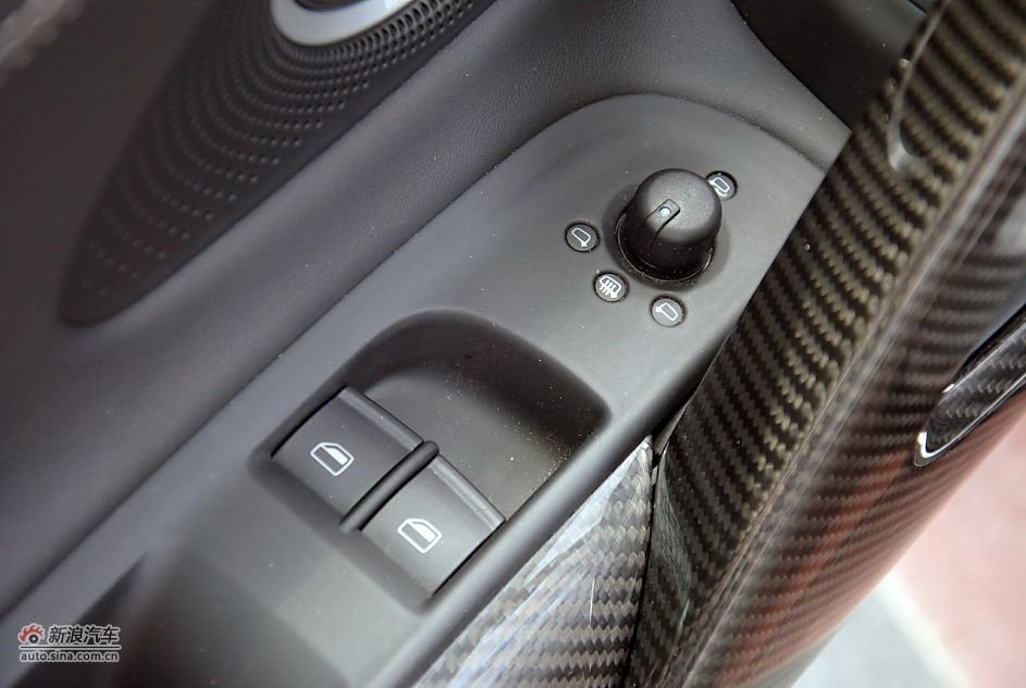 2011款奥迪R8 Spyder