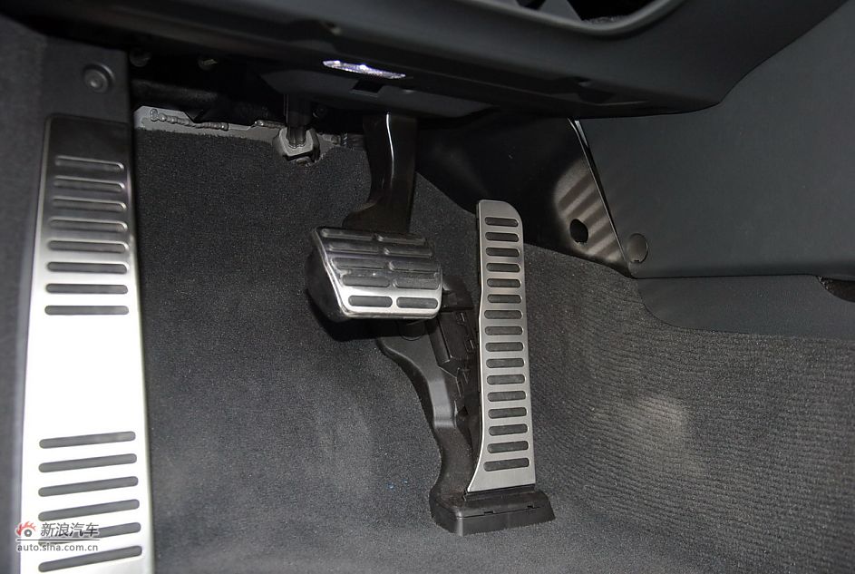 2011款奥迪R8 Spyder