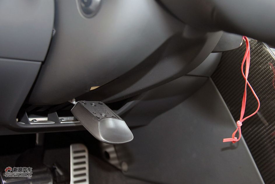 2011款奥迪R8 Spyder