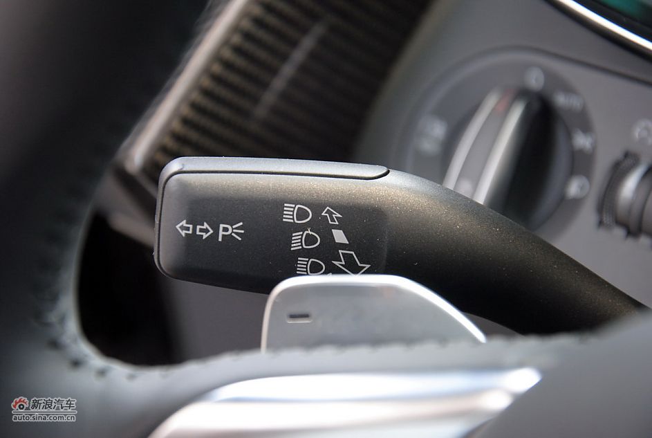 2011款奥迪R8 Spyder