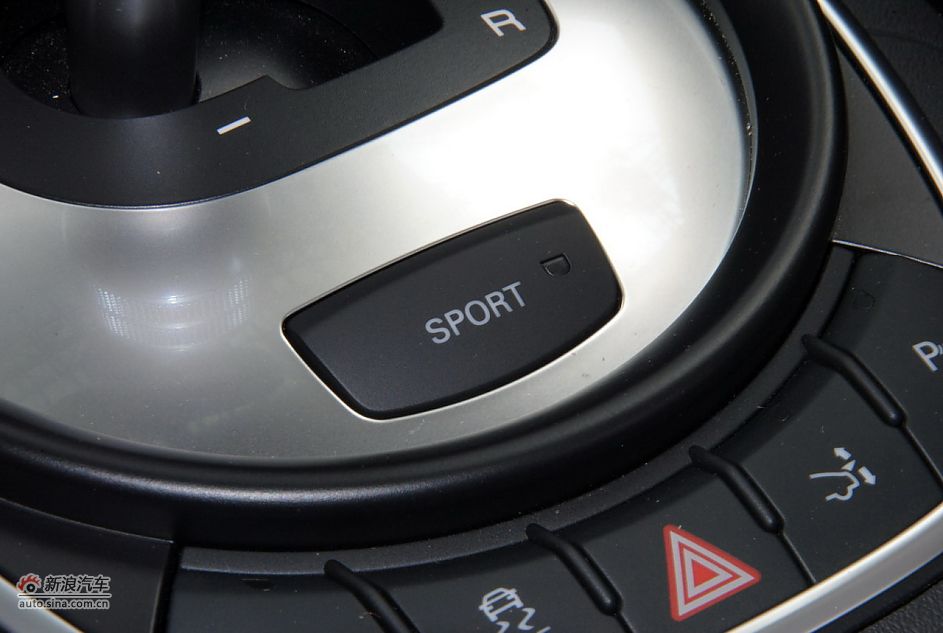 2011款奥迪R8 Spyder