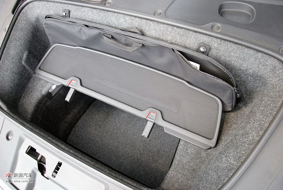 2011款奥迪R8 Spyder