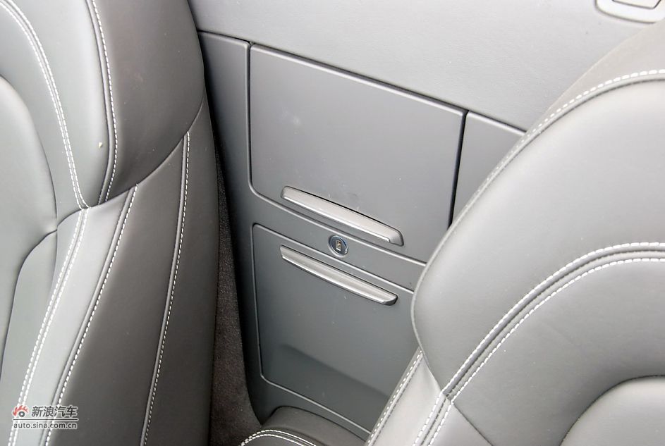 2011款奥迪R8 Spyder