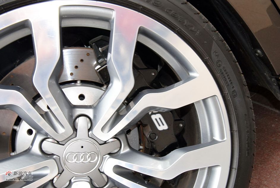 2011款奥迪R8 Spyder