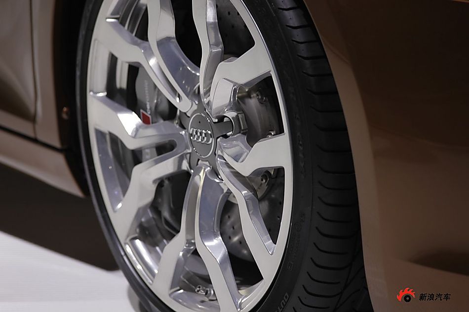 奥迪R8 Spyder 5.2 quattro