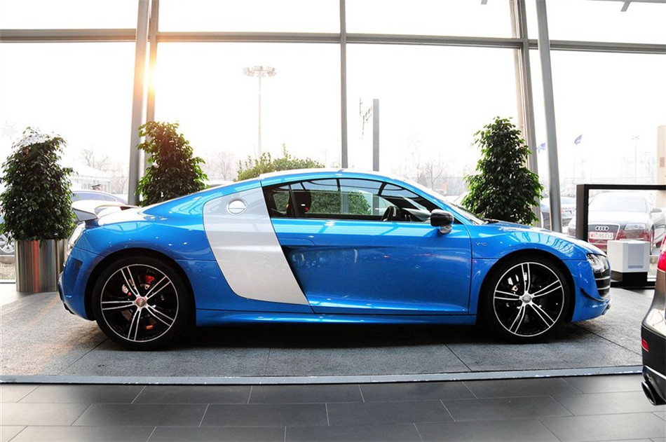 2013款 5.2FSI AMT quattro中国专享型 外观