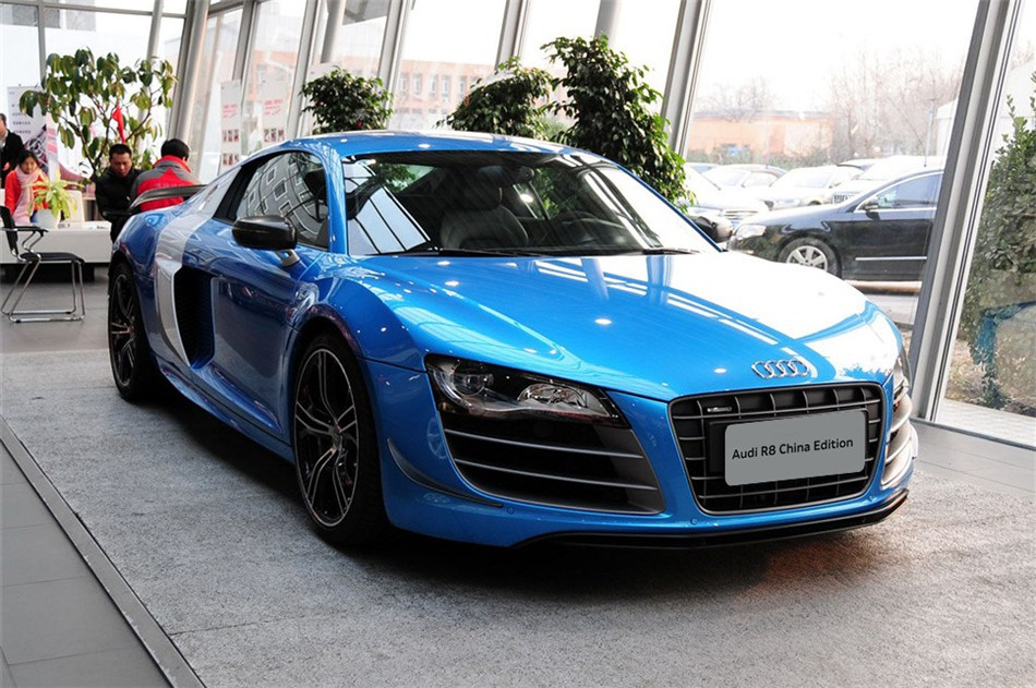 2013款 5.2FSI AMT quattro中国专享型 外观