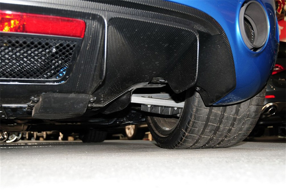 2013款 5.2FSI AMT quattro中国专享型 引擎底盘