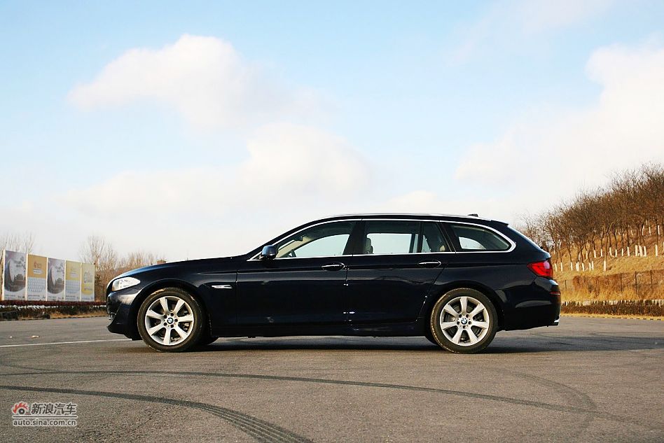 2012款宝马5系旅行版