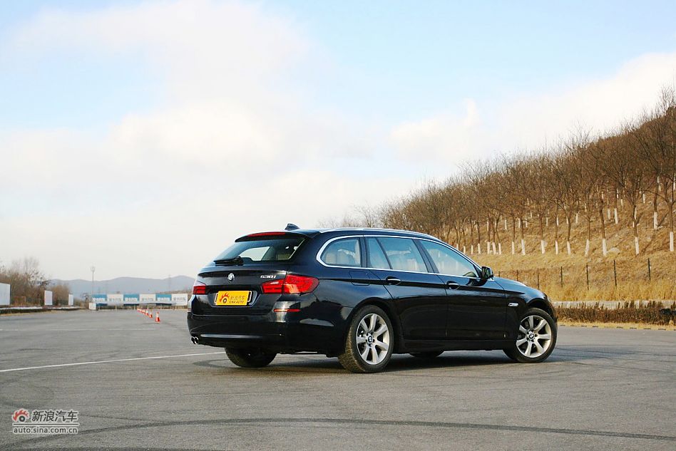 2012款宝马5系旅行版