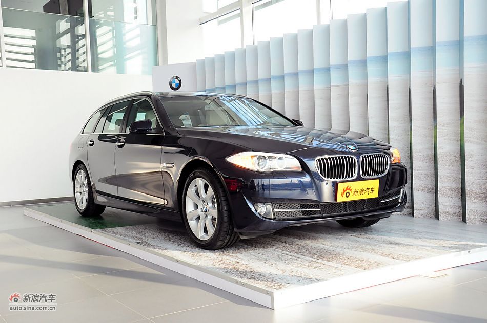 2012款宝马5系旅行轿车实拍