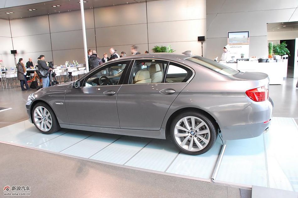 BMW宝马530d实拍图