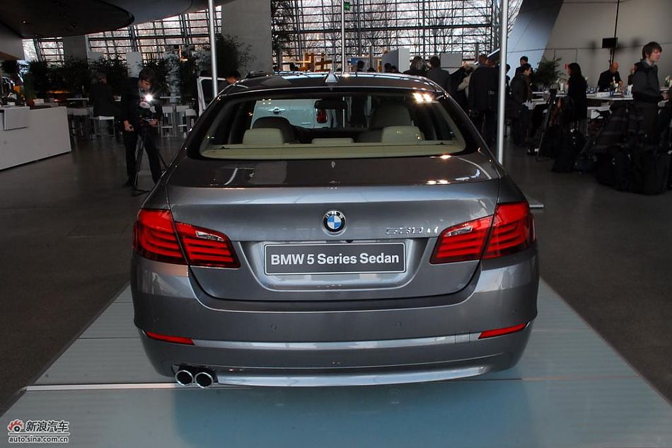 BMW宝马530d实拍图