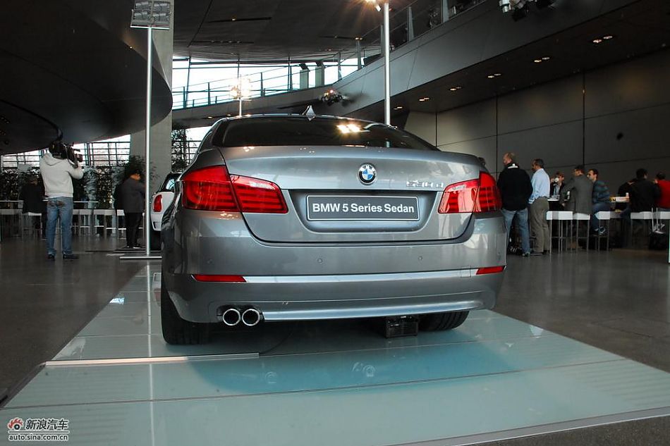 BMW宝马530d实拍图