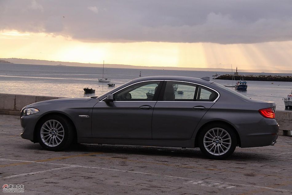 试驾全新宝马5系