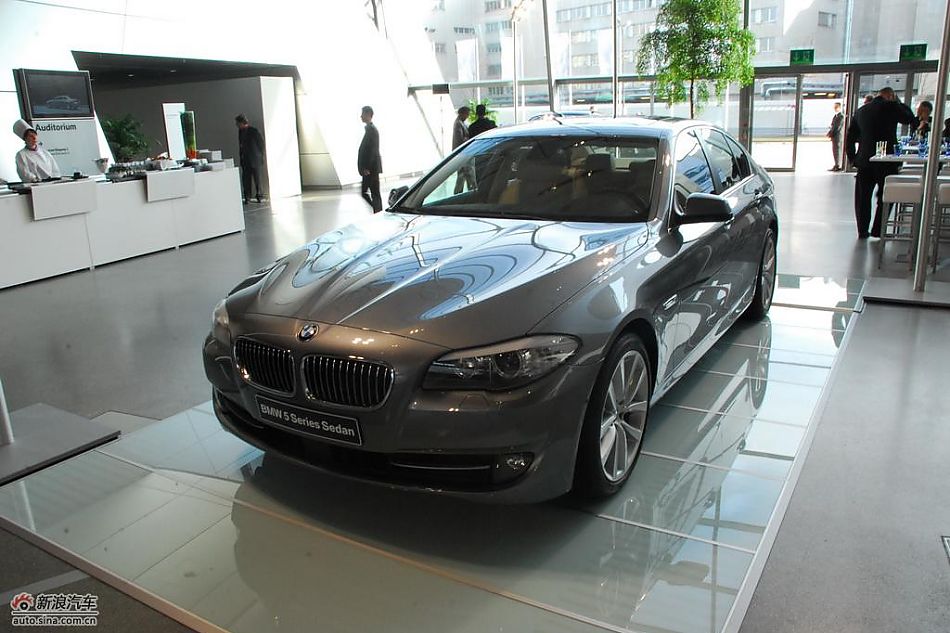 BMW宝马530d实拍图