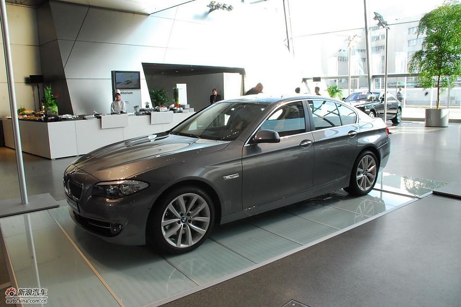 BMW宝马530d实拍图