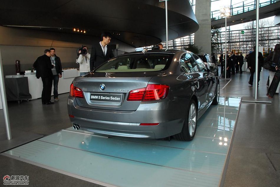 BMW宝马530d实拍图