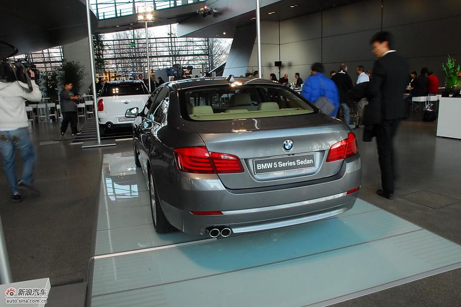 BMW宝马530d实拍图