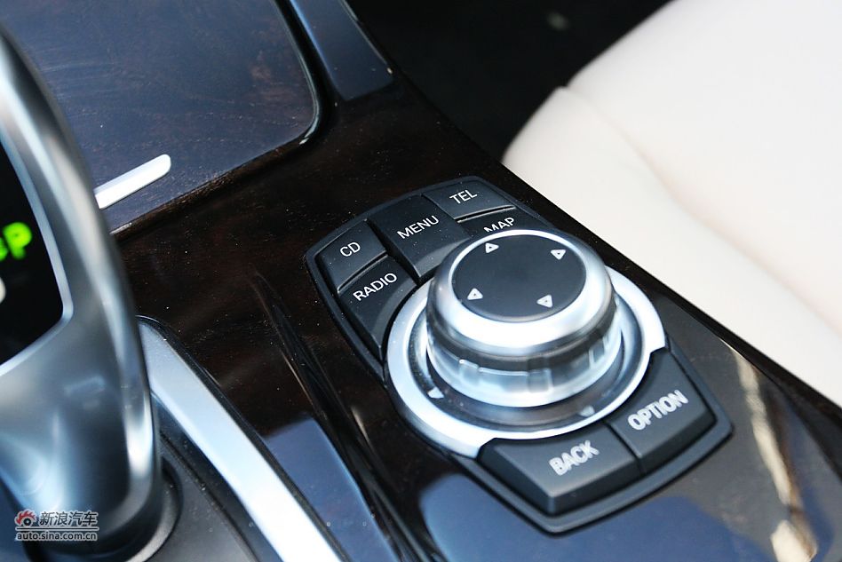 2012款宝马5系旅行版