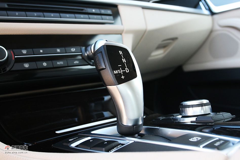 2012款宝马5系旅行版