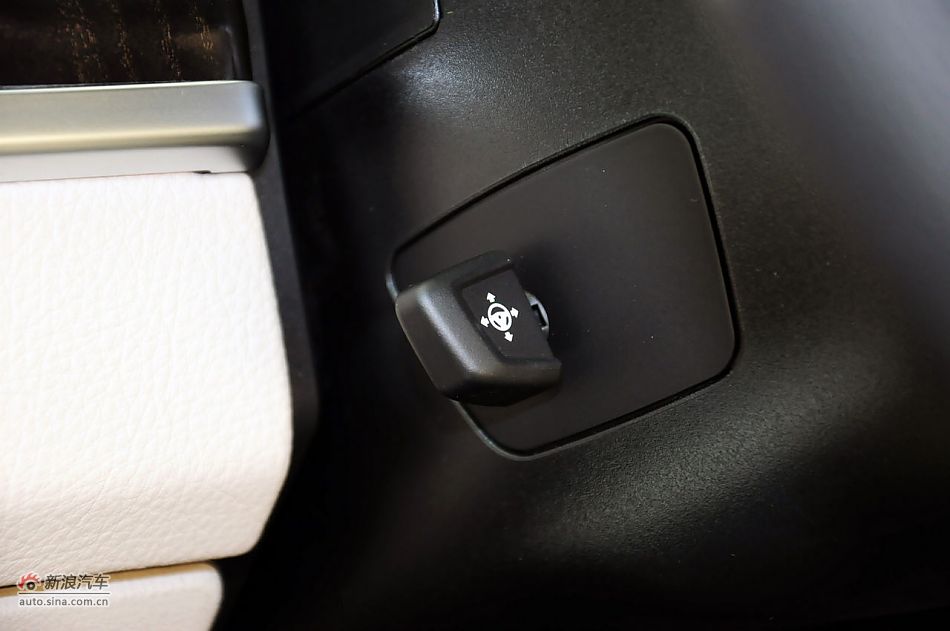 2012款宝马5系旅行轿车实拍