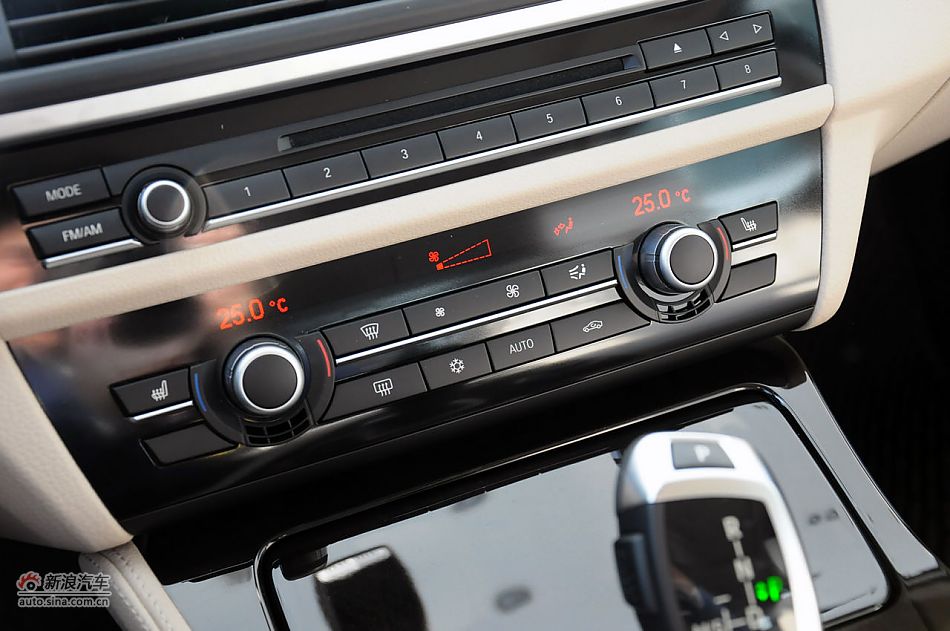 2012款宝马5系旅行轿车实拍