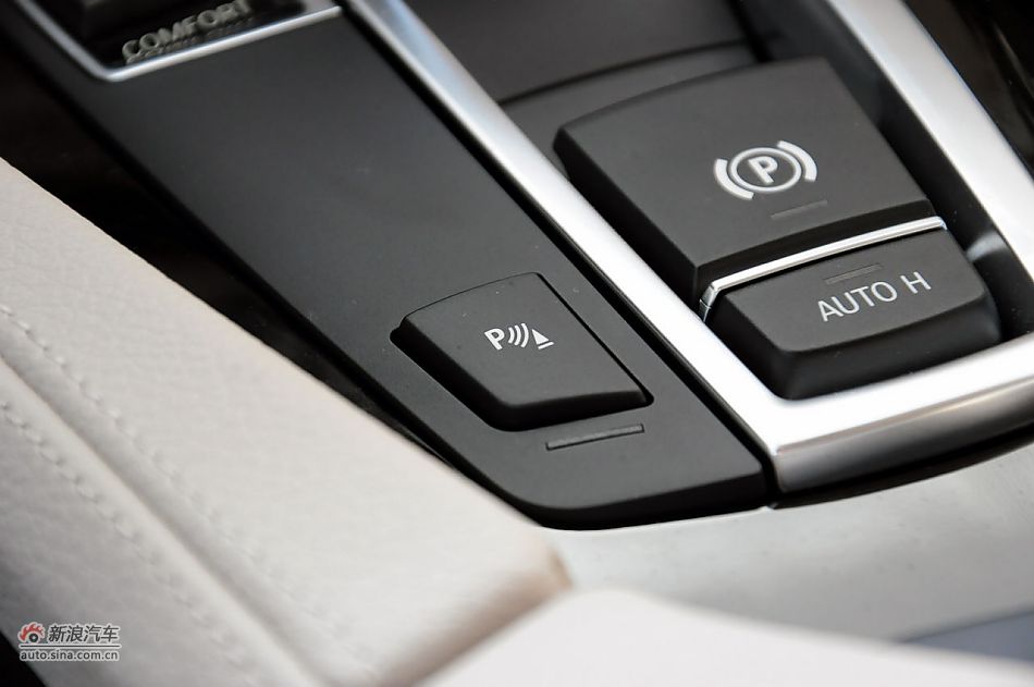 2012款宝马5系旅行轿车实拍