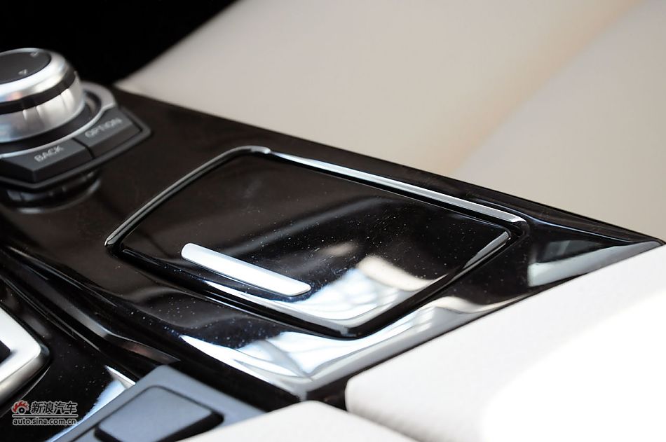 2012款宝马5系旅行轿车实拍