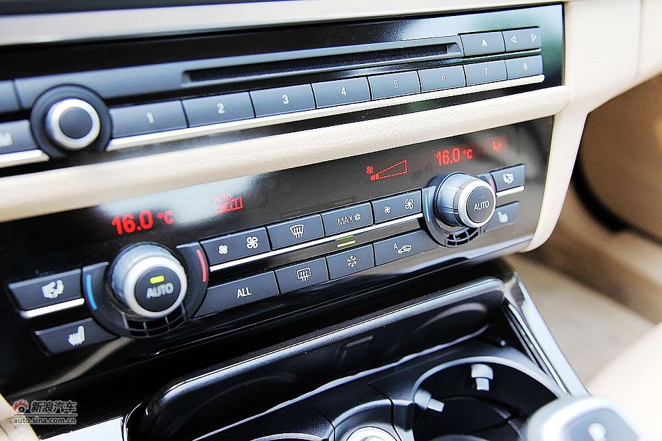 进口宝马535i领先运动型内饰图片