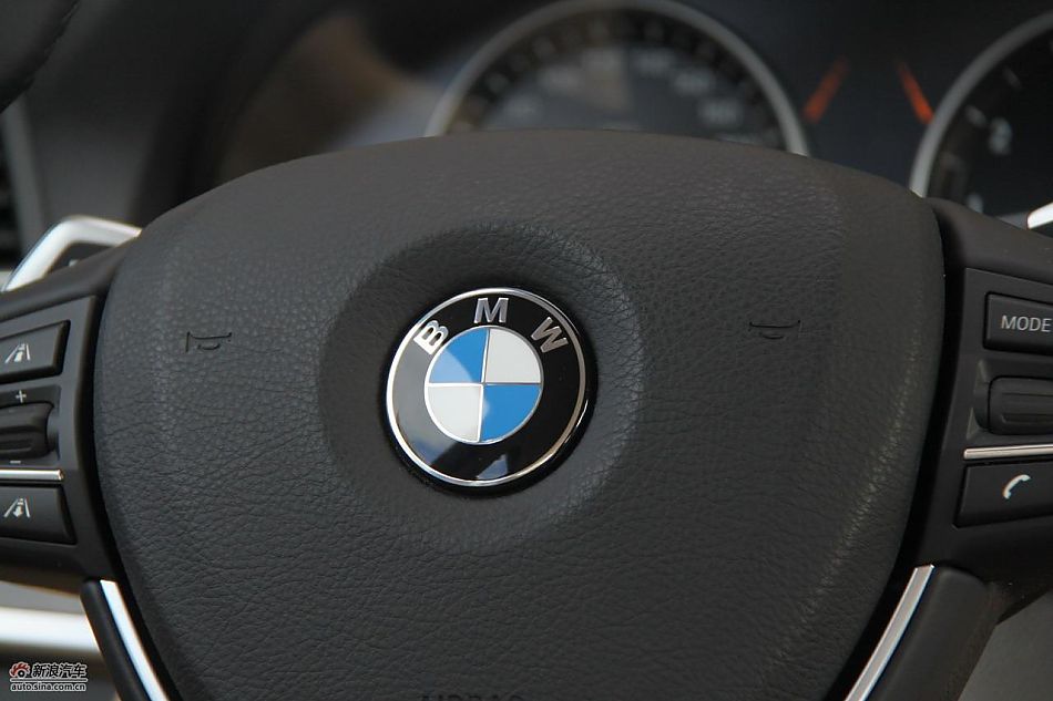 全新宝马5系内饰