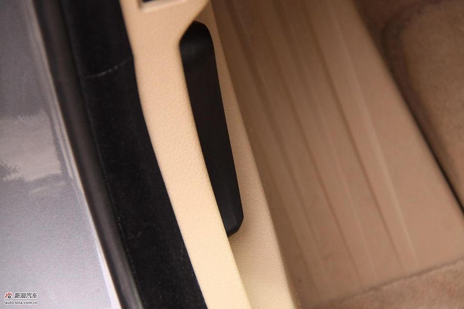 全新宝马5系内饰