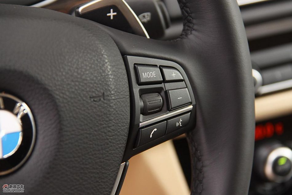 全新宝马5系内饰