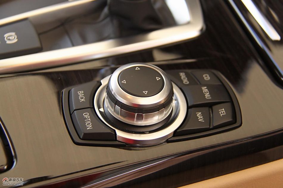 全新宝马5系内饰