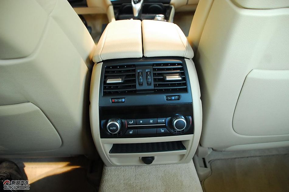 BMW宝马530d实拍图