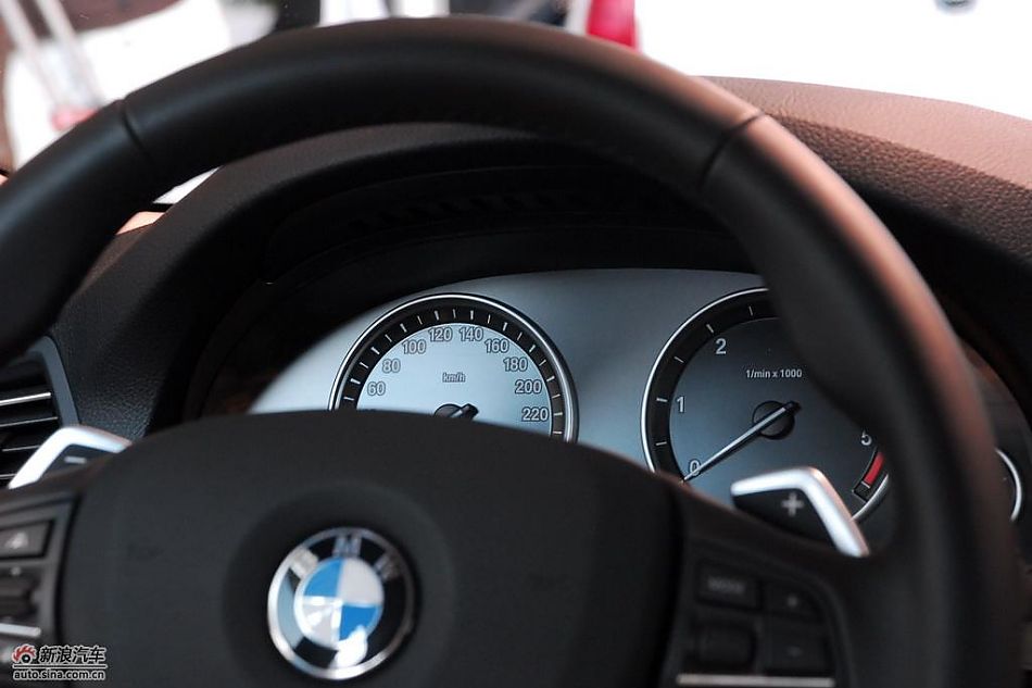 BMW宝马530d实拍图