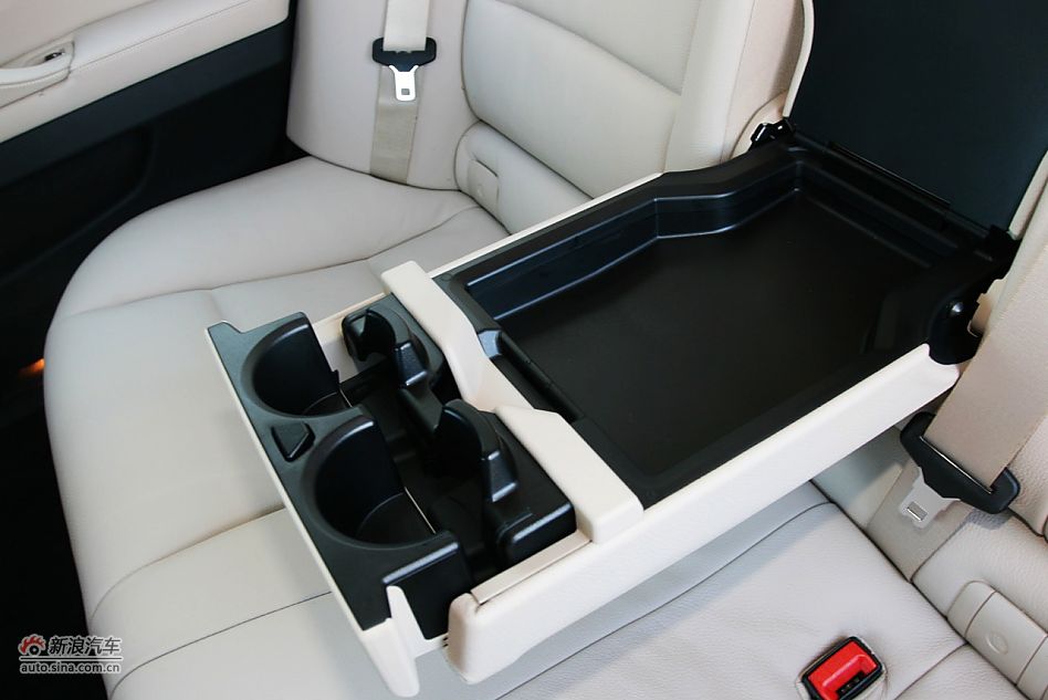 2012款宝马5系旅行版