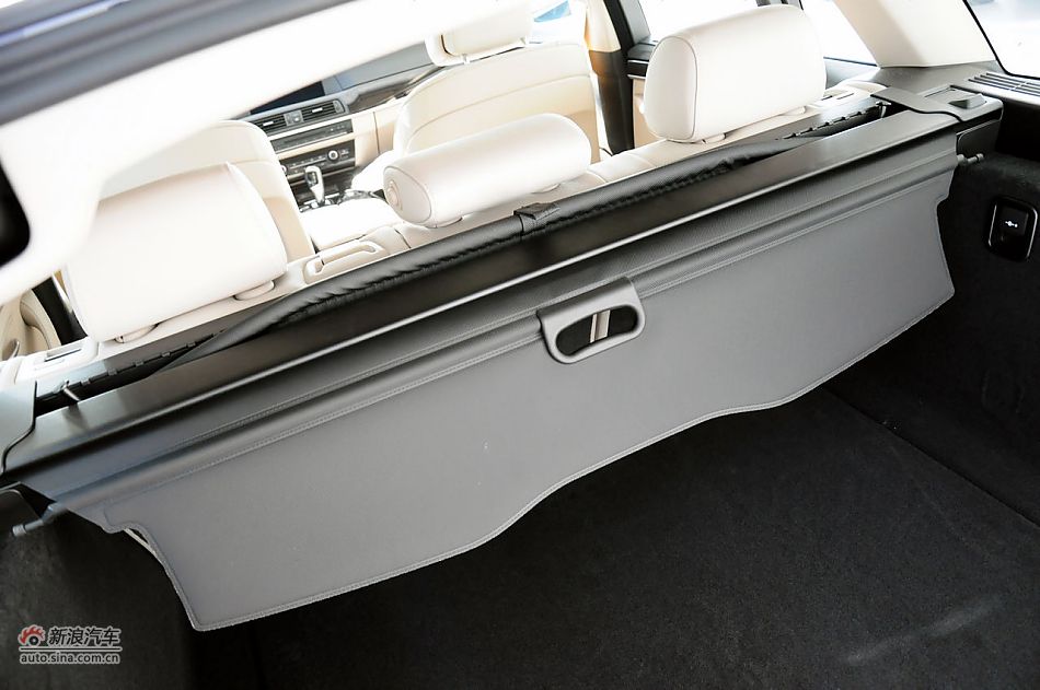 2012款宝马5系旅行轿车实拍