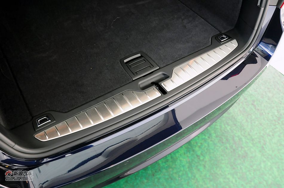 2012款宝马5系旅行轿车实拍