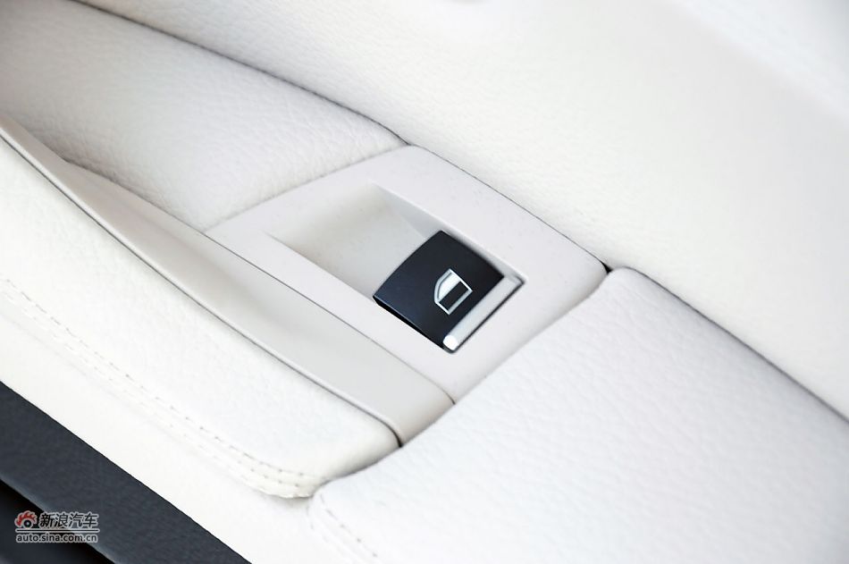 2012款宝马5系旅行轿车实拍