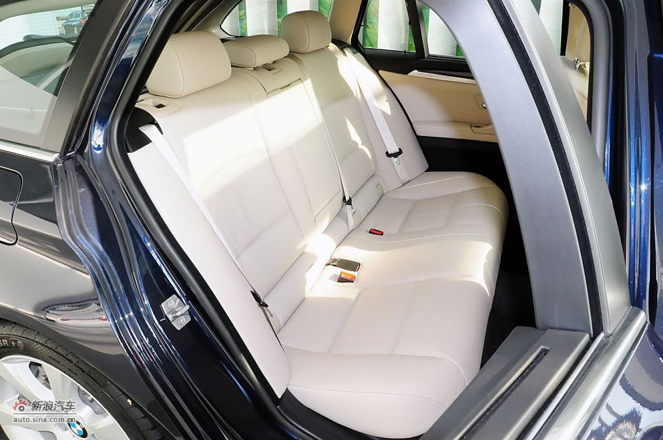 2012款宝马5系旅行轿车实拍