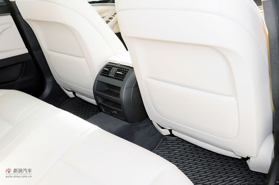 2012款宝马5系旅行轿车实拍