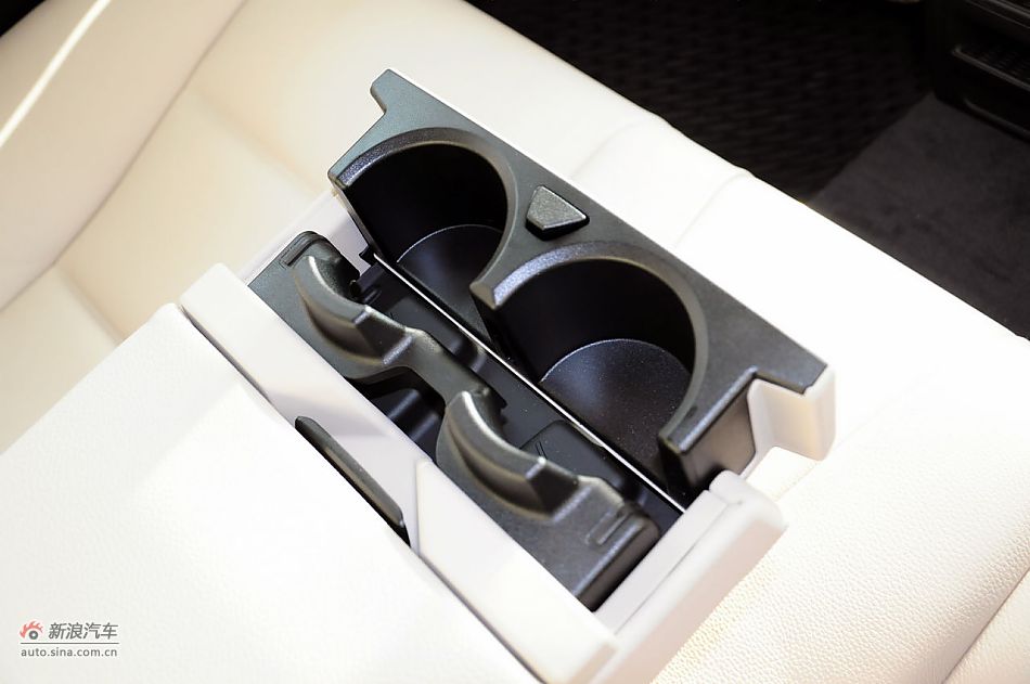 2012款宝马5系旅行轿车实拍