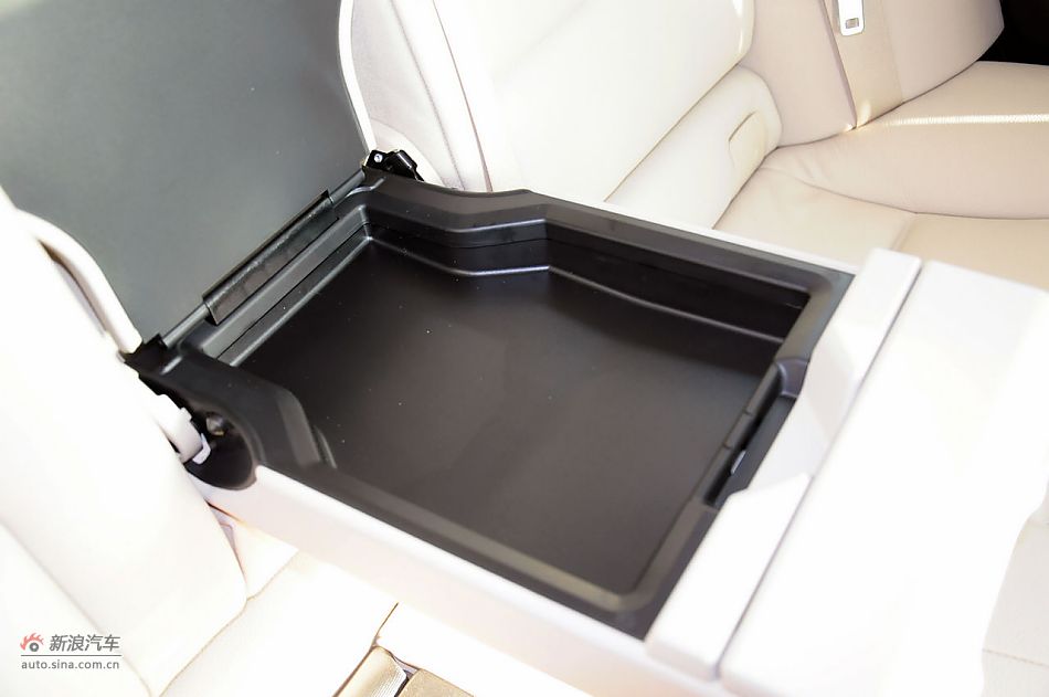 2012款宝马5系旅行轿车实拍