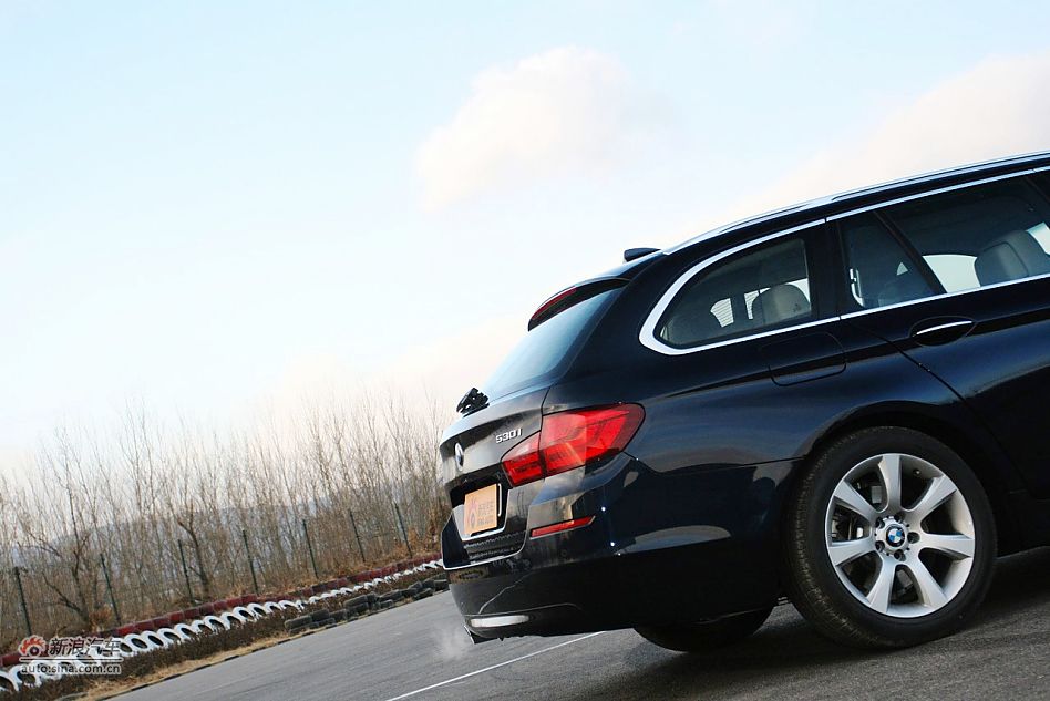 2012款宝马5系旅行版