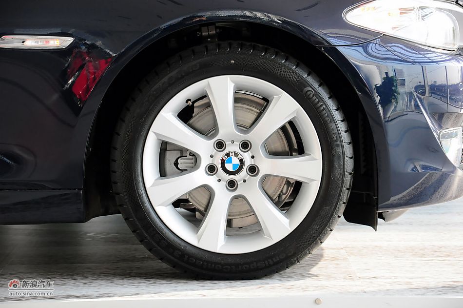 2012款宝马5系旅行轿车实拍