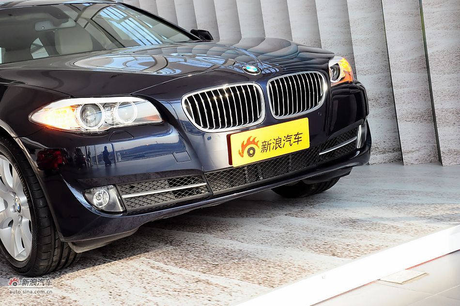 2012款宝马5系旅行轿车实拍